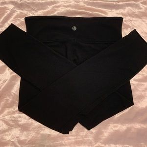 Black lululemon leggings